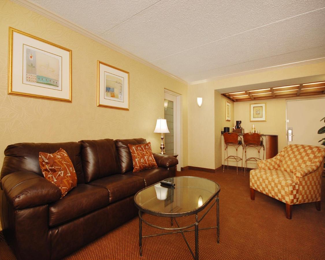 Plaza & Hotel 3*