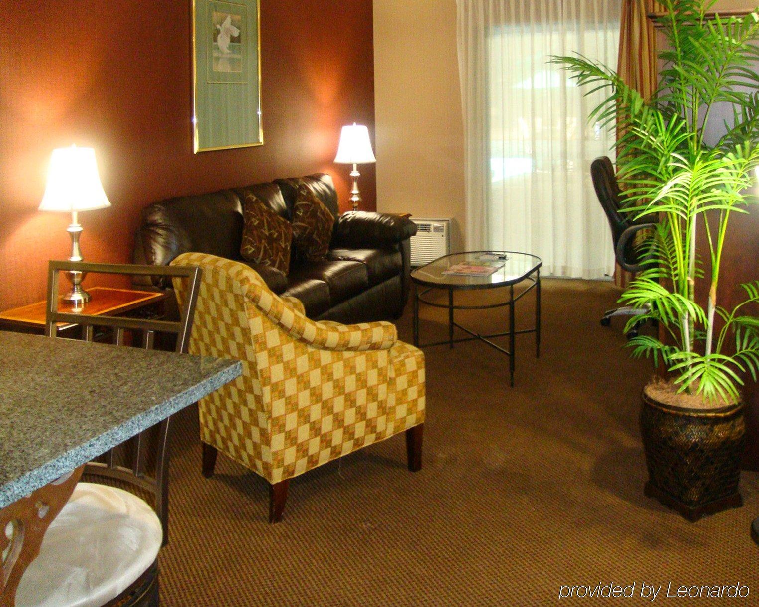 Plaza & Hotel 3*